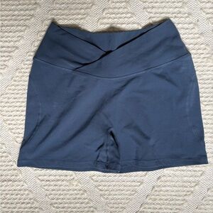 Alphalete Surface Power Short in Meteorite